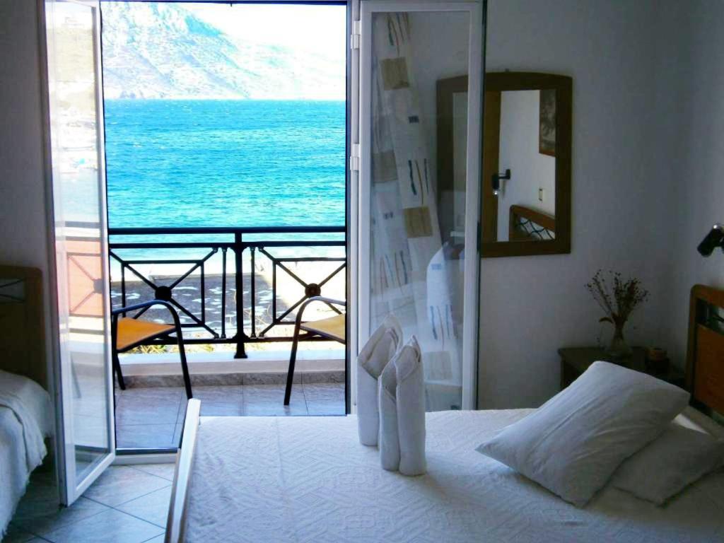 Costareli Aparthotel Fourni Ikarias Exterior photo