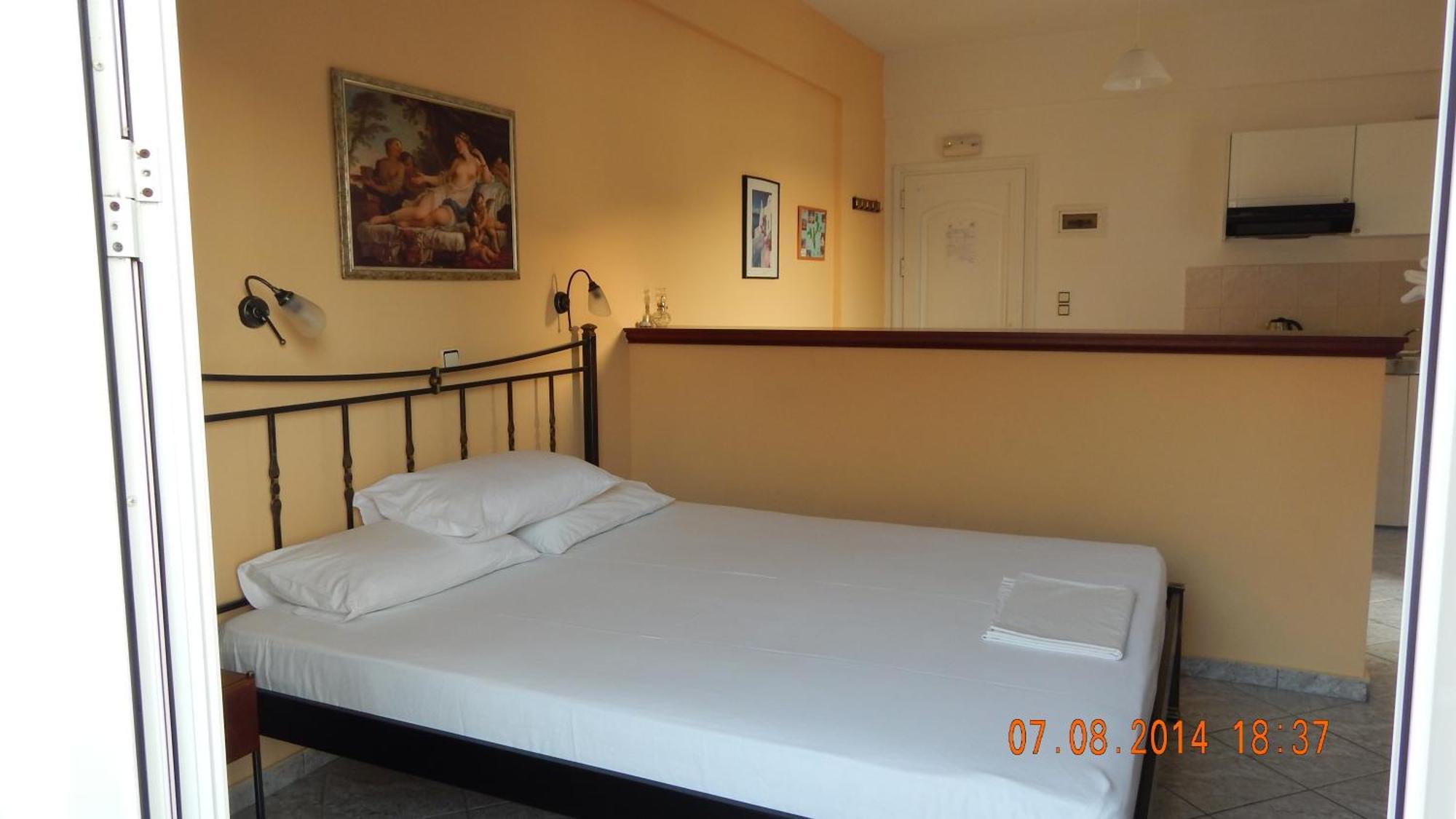 Costareli Aparthotel Fourni Ikarias Room photo