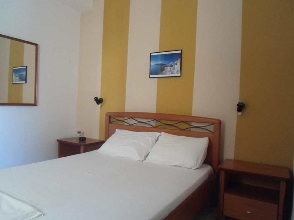 Costareli Aparthotel Fourni Ikarias Exterior photo
